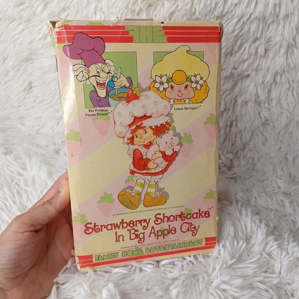Strawberry Shortcake In Big Apple City VHS Vintage Strawberry Shortcake